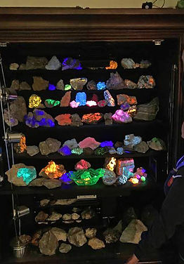 Longwave UV Fluorescent Mineral Display